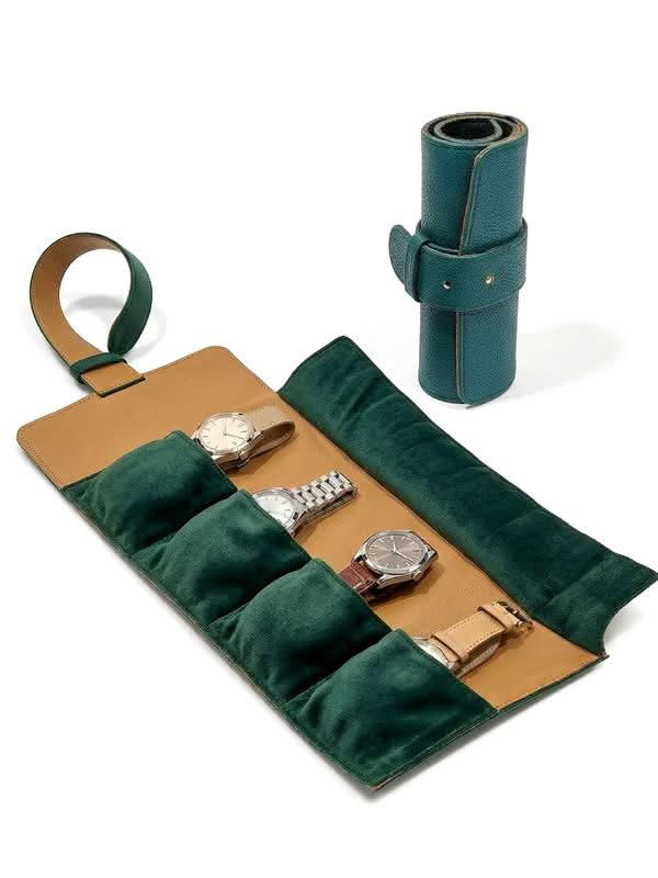 Travellers watch roll Contraband